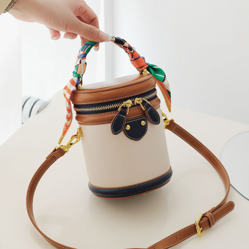 Fashionable Round Cylinder Handbag | Small Shoulder and Crossbody Women'S Bag, Synthetic Faux Leather, Zipper Closure Secondary image