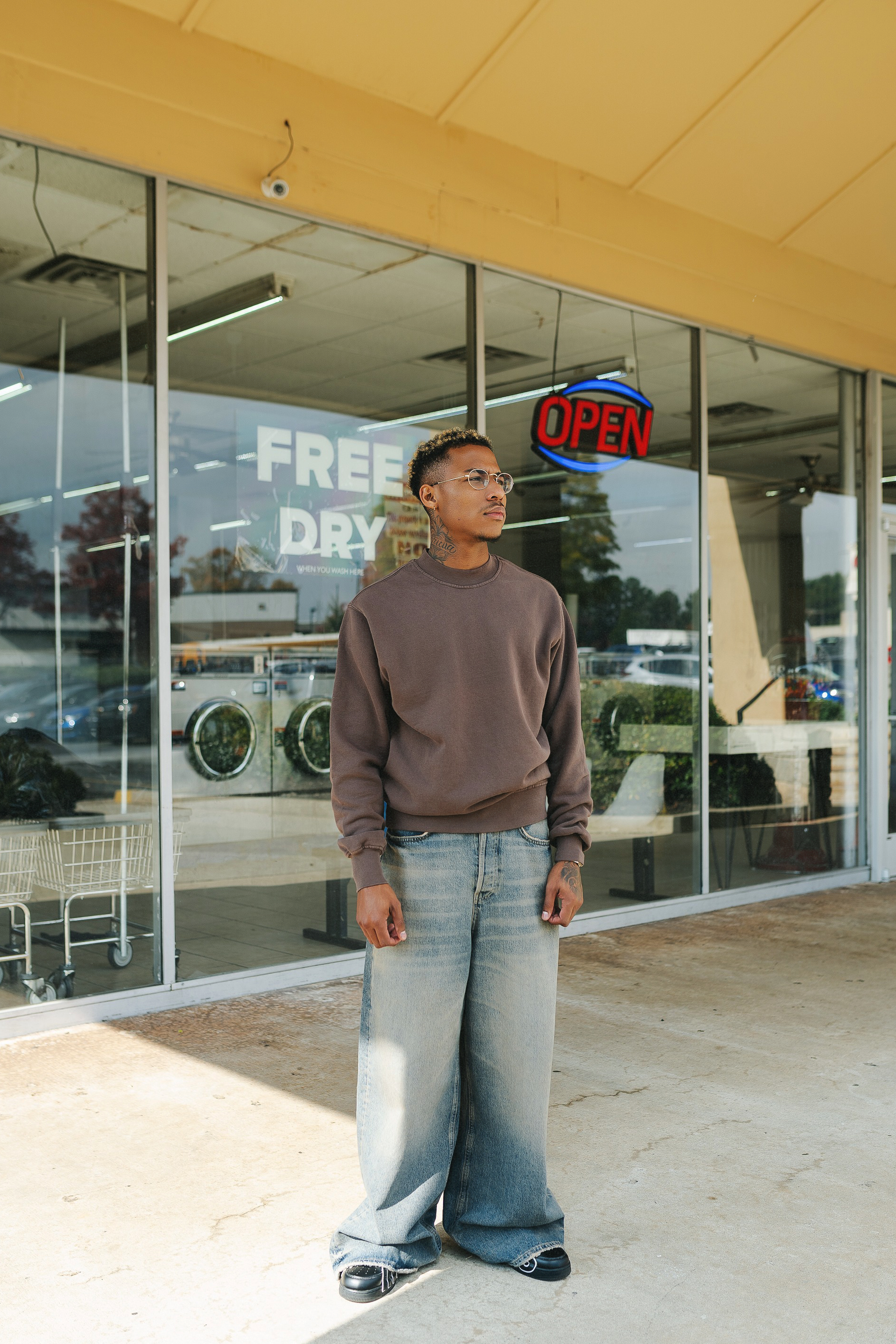 Garment Dye Crewneck Main image