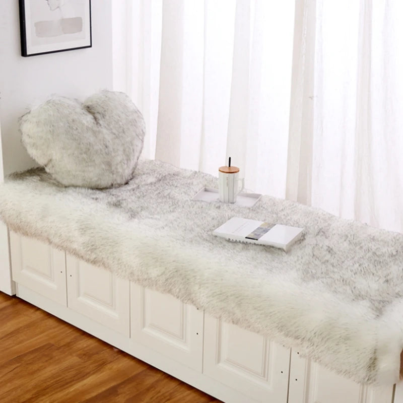Luxury Imitation Fur Cushion Plush Sofa Carpet Faux Fur Sheepskin Rug Balcony Bay Window Mat Kid's Bedroom Fluffy Blanket White
