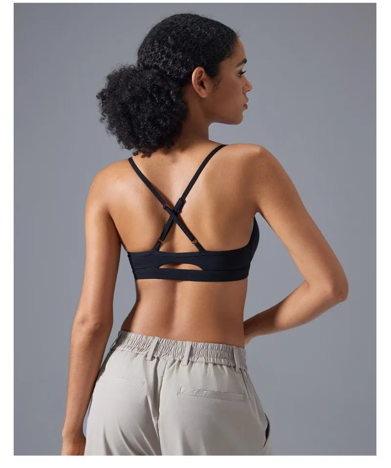 New Arrival High Quality Ladies Sports Bra Women Plain Solid Color Shockproof Women Underwear Slim Yoga Bra for Gym Active Wear