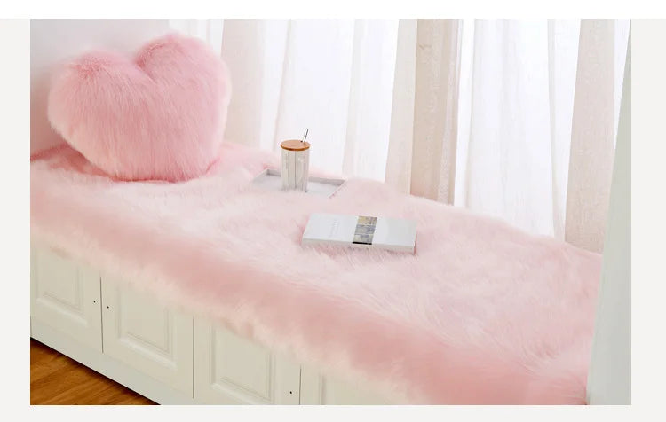 Luxury Imitation Fur Cushion Plush Sofa Carpet Faux Fur Sheepskin Rug Balcony Bay Window Mat Kid's Bedroom Fluffy Blanket White