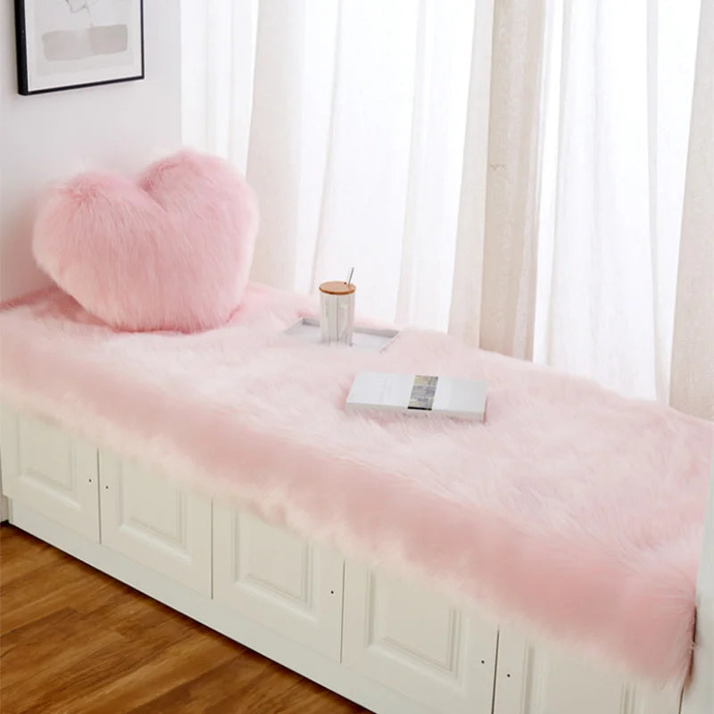 Luxury Imitation Fur Cushion Plush Sofa Carpet Faux Fur Sheepskin Rug Balcony Bay Window Mat Kid's Bedroom Fluffy Blanket White