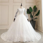 Wedding Dress 2026 The Elegant Half Sleeve Sexy V-neck Court Train Ball Gown Princess Vintage Lace Wedding Dresses Plus Szie