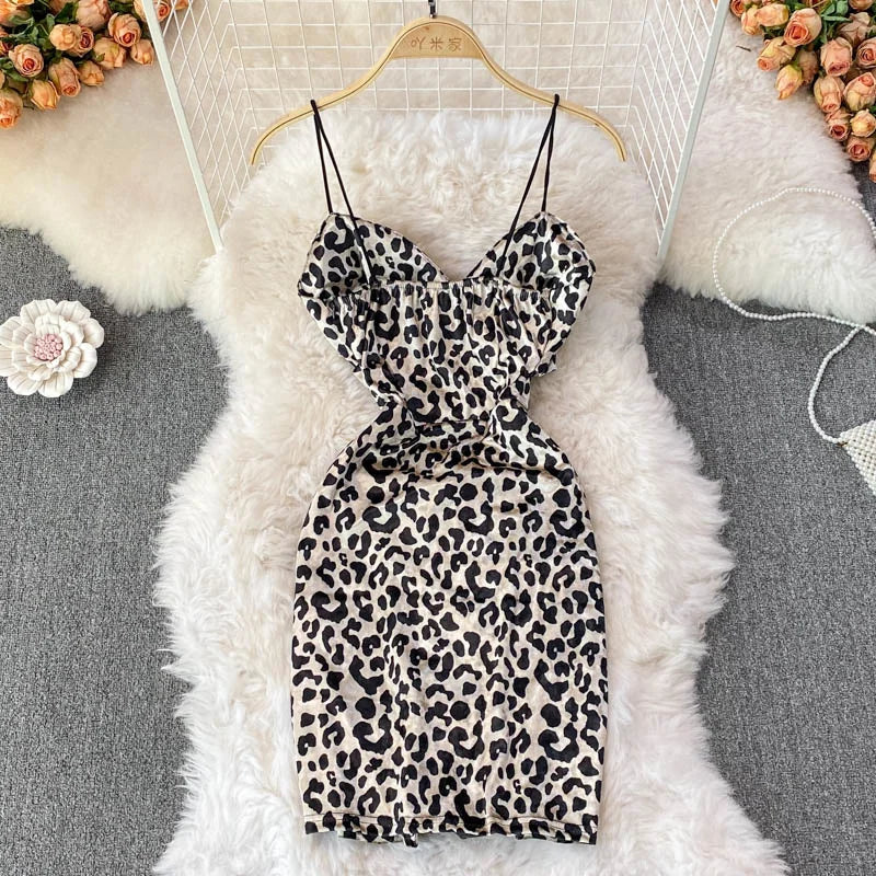 Leopard Print V-neck Sexy Bodycon Mini Dress Women Fashion Spring Autumn Sleeveless Cut Out Waist Backless Party Velvet Dresses Secondary image