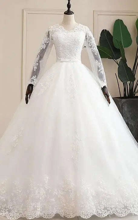 Wedding Dress 2026 The Elegant Half Sleeve Sexy V-neck Court Train Ball Gown Princess Vintage Lace Wedding Dresses Plus Szie
