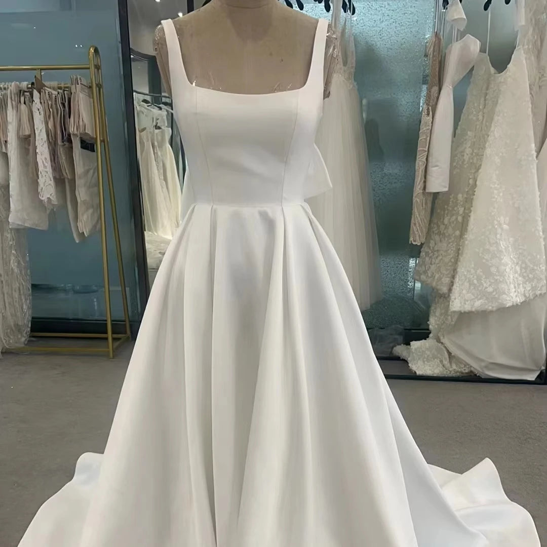 Factory Princess Vintage Short Feather Wedding Dresses Boat Neck Elegant Simple Satin Detachable Train Bridal Gown With Pockets Main image