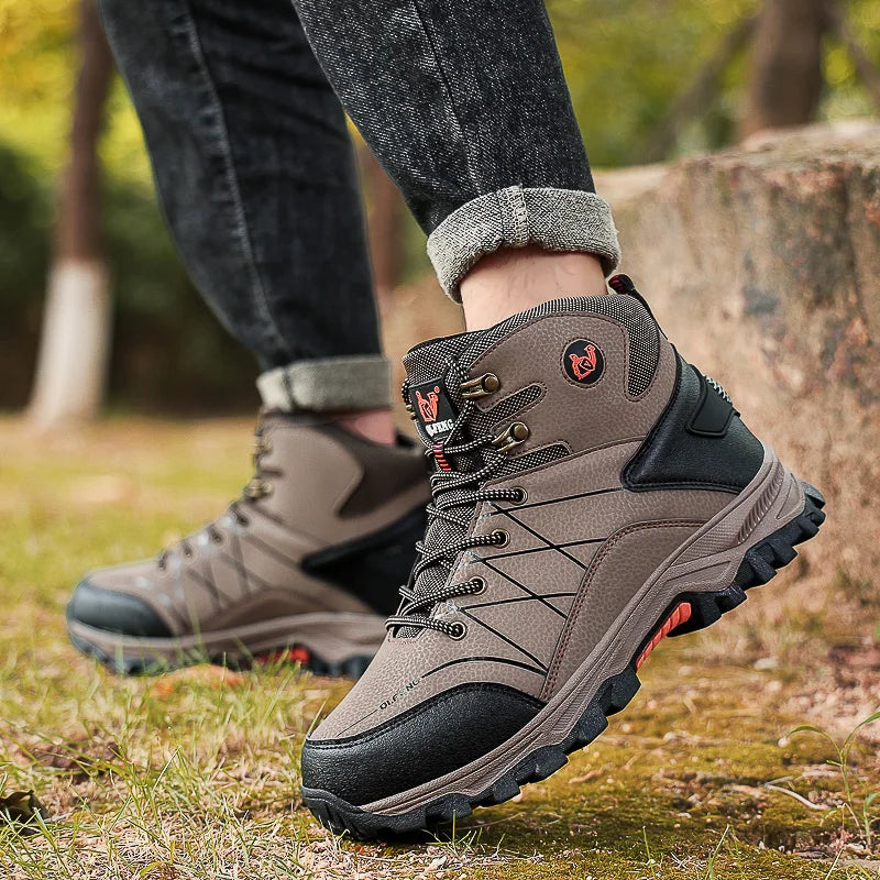 New Arrival Mens Outdoor Hiking Shoes Lightweight Breathable Durable High Top Trekking Boots Big Size