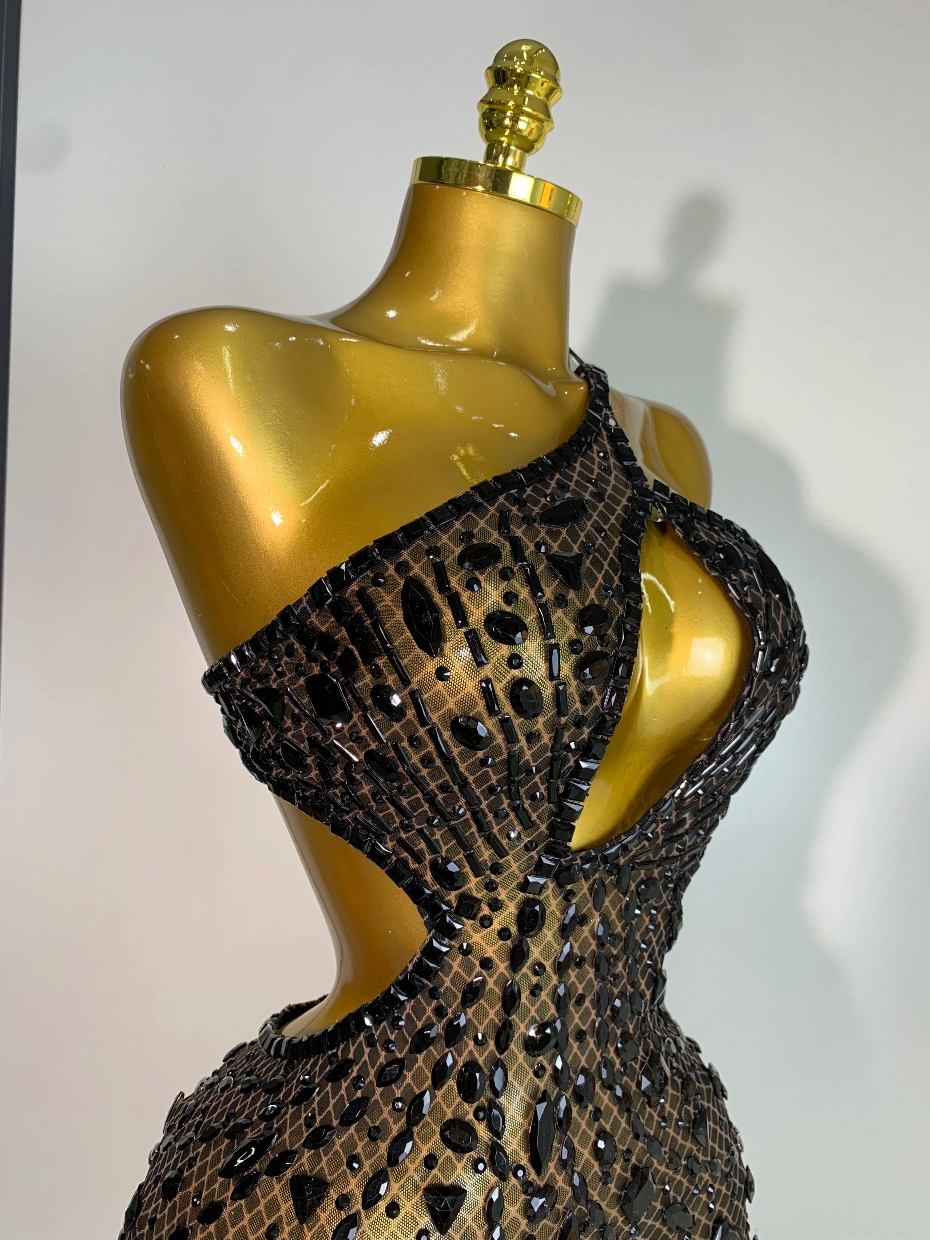 Sexy Sparkly Diamond Backless Short Dress 2026 Women Sleeveless Mesh See Through Evening Birthday Gown Singer Stage Outfit
