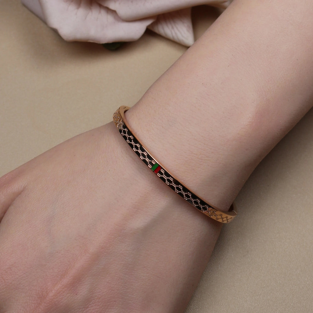 18 K Gold Plated Stainless Steel  55 MM Red/Green Bangles  , Fashionable Jewelry For Men And Women Wholesale