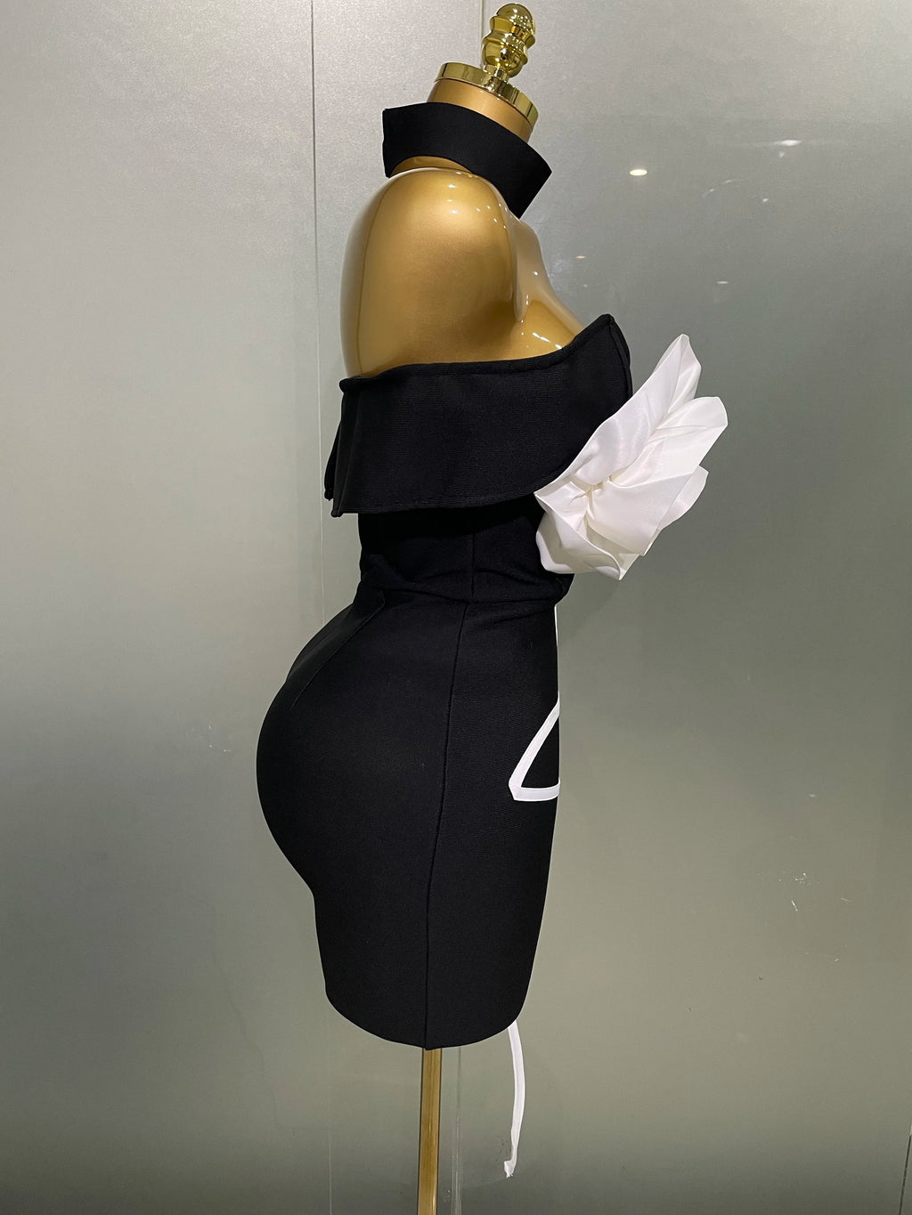 Women 2025 New Sexy Off Shoulder White Flower Black Mini Bodycon Bandage Dress Luxury Celebrity Evening Club Elegant Party Gowns
