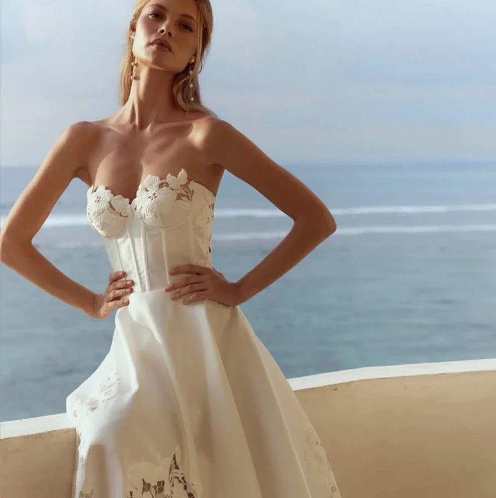 Customized  Elegant Wedding Dress  Women Illusion Lace Appliques Sleeveless Backless A-Line Long Tulle Bridal Gowns