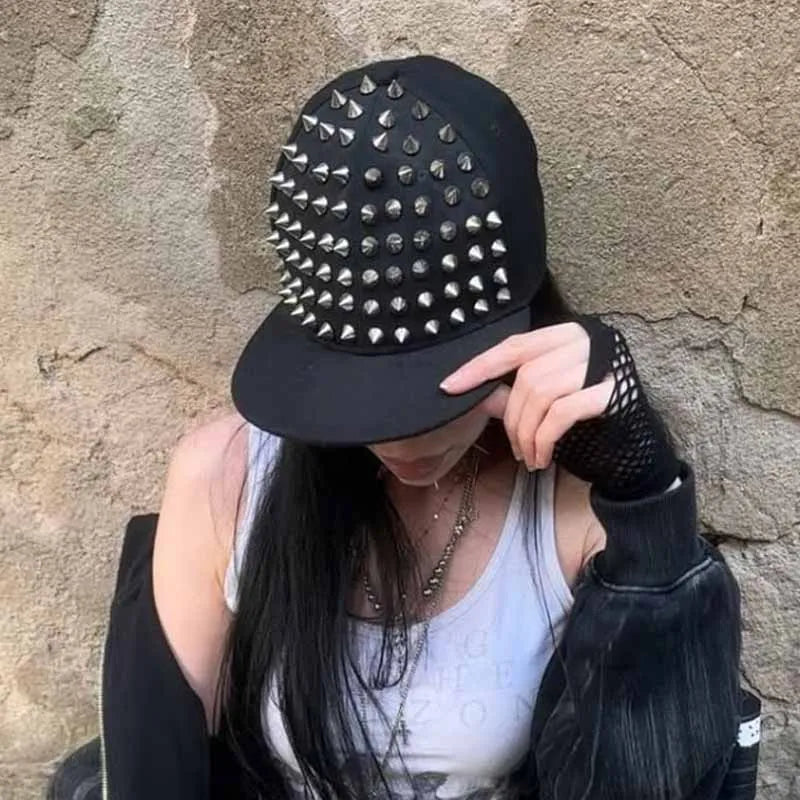 Street style rivet baseball cap for men and women,sun protection hat suitable for outdoor sports in spring and summer,adjustable Main image