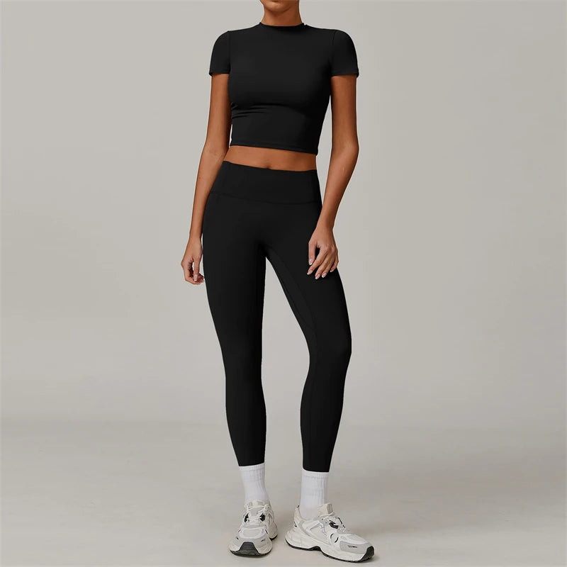 2-Piece Yoga Set – Crop Top & High Waist Leggings