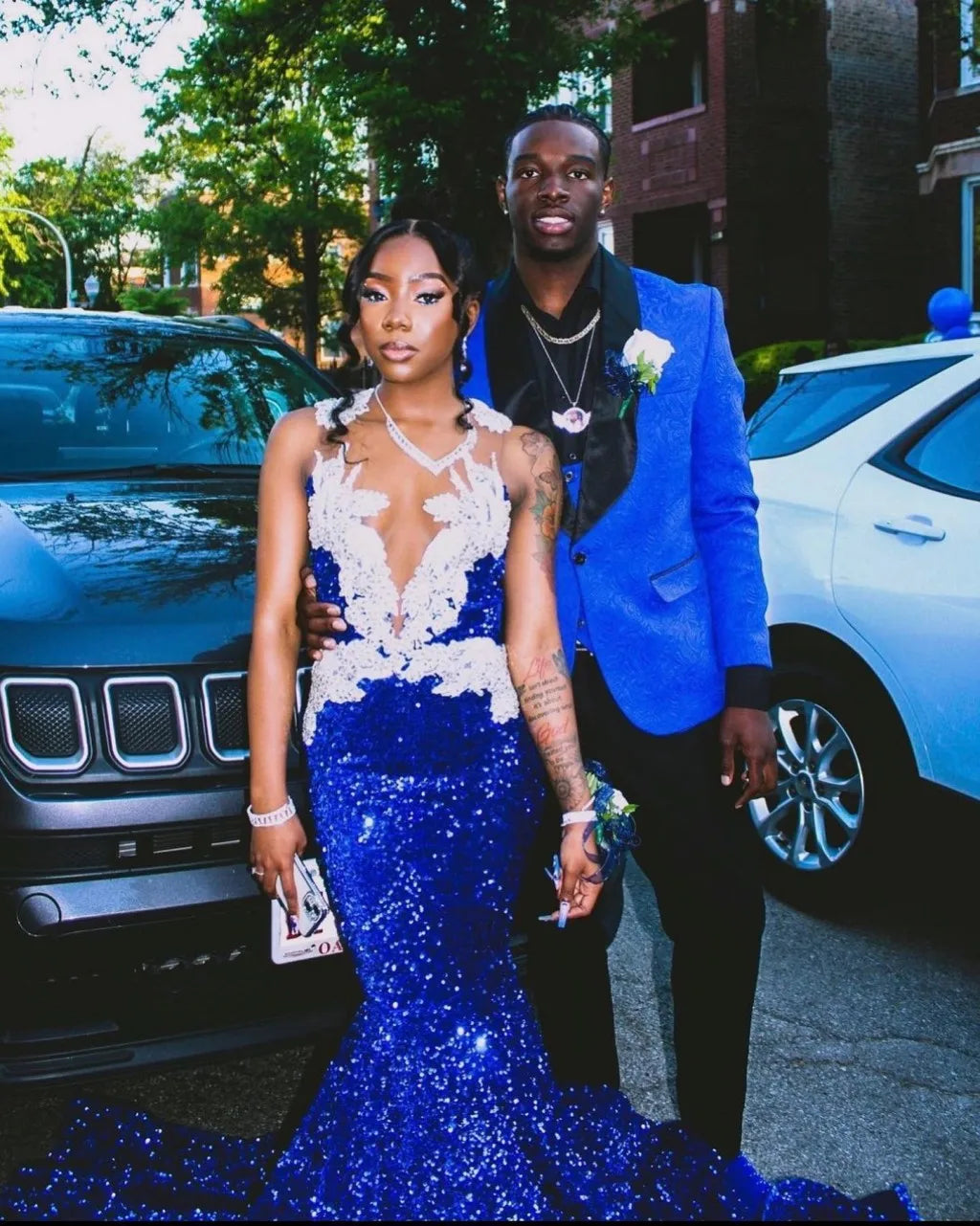 Royal Blue Sequin Mermaid Prom Dress with White Lace Applique Deep V Neck Long Train Formal Evening Gown for Graduation Party Secondary image