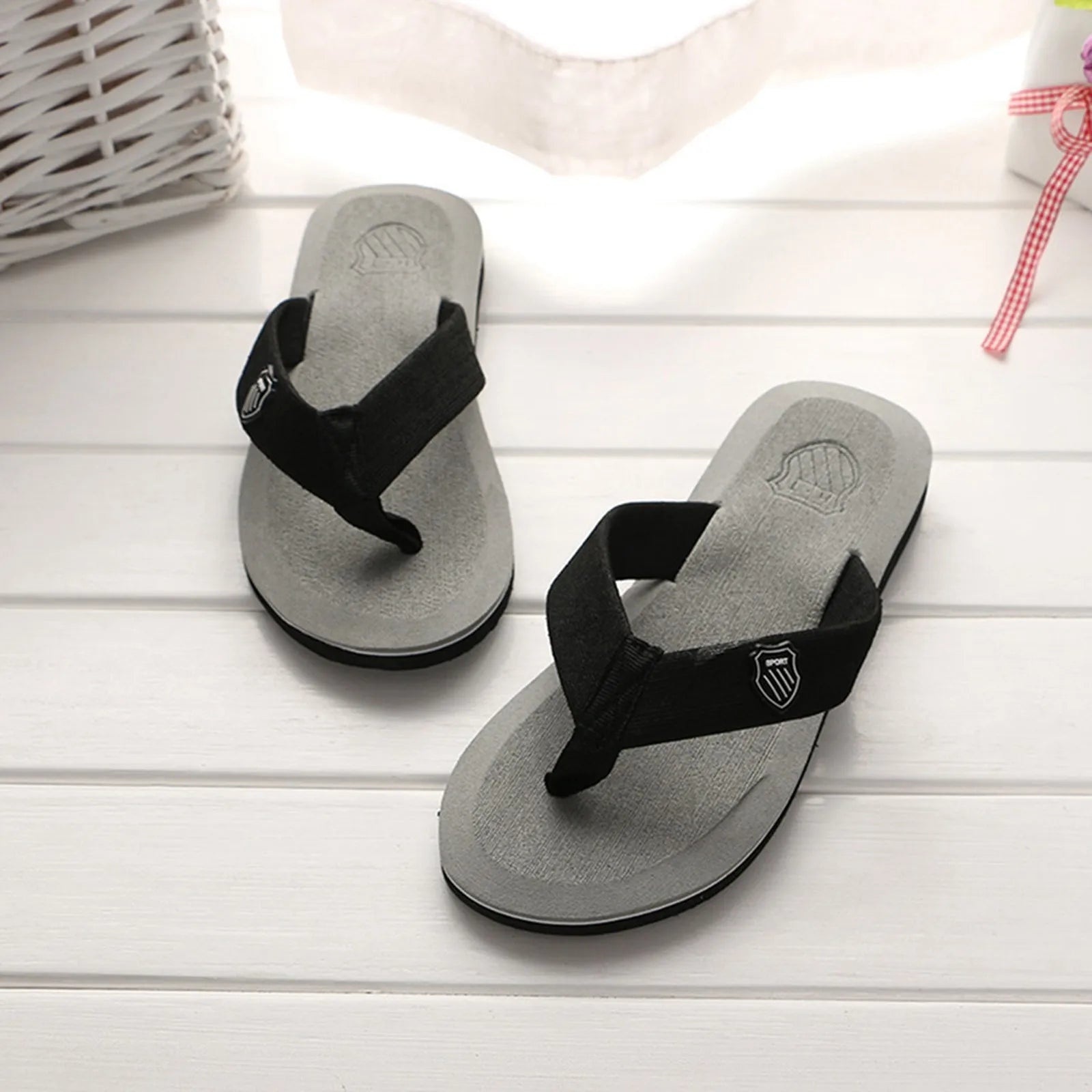 Men'S Flip Flops Simple Men'S Flip Flops Lightweight Casual Slippers Non-Slip Clip Foot Beach Vacation Seaside Play Comfortable