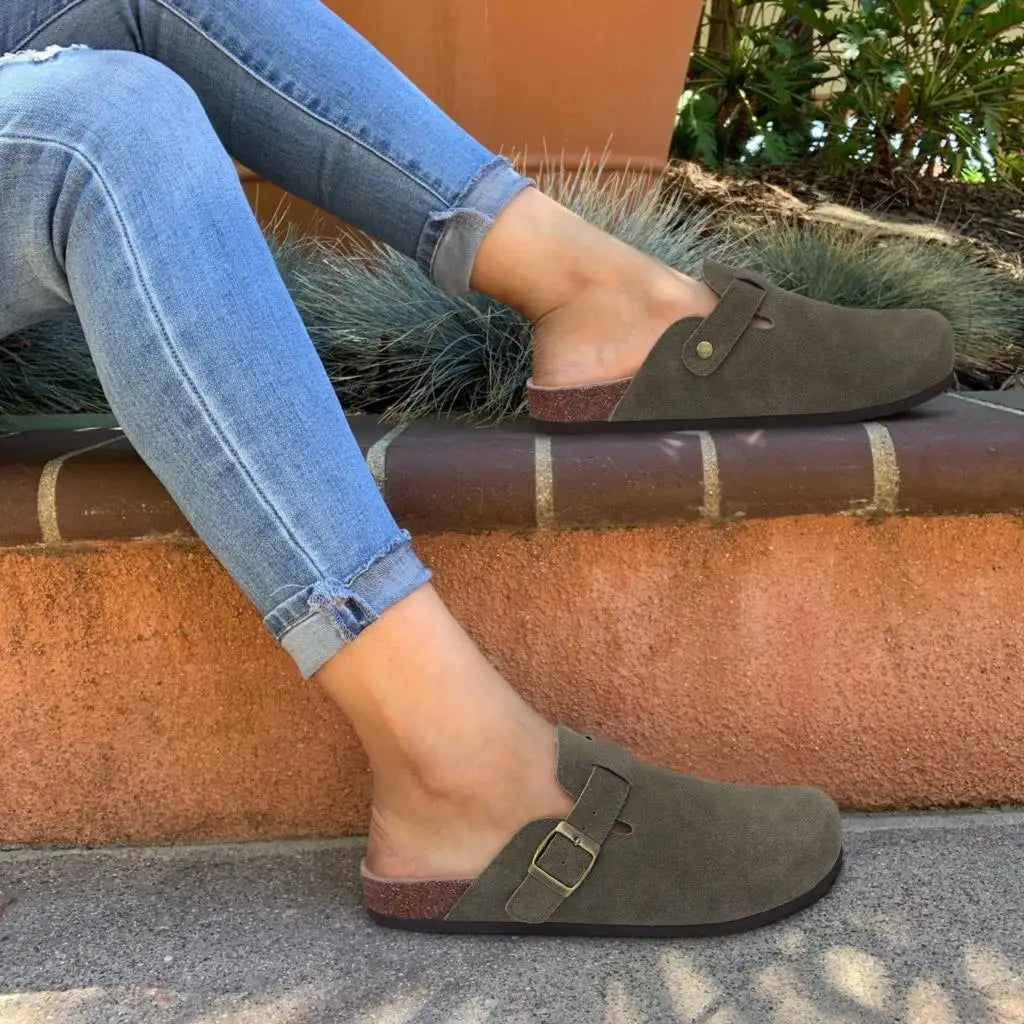 Comwarm Fashion Men's Suede Mules Slippers New Women Clogs Cork Insole Sandals With Arch Support Outdoor Beach Slides Home Shoes