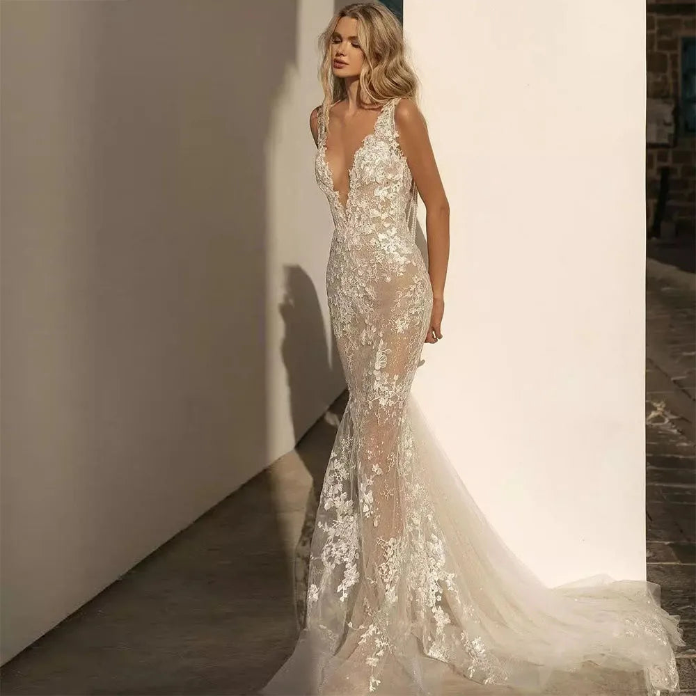 Fashion Wedding Dresses Lace Appliques V-Neck Beads Pearls Bride Gowns Mermaid Custom Made Sweep Train Beach Vestidos De Novia