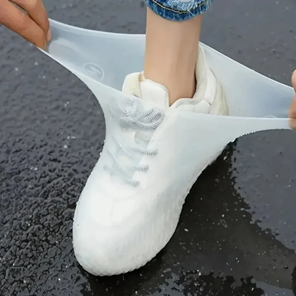 Shoe Waterproof Cover 1 Pair of Outdoor Rubber Rain Boot Covers Silicone Waterproof Shoe Covers Rainy Day Shoe Covers Shoes Gear Main image