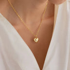 New Cross-border Couple Cavicle Chain Geometric Heart-shaped Light Luxury Temperament Simple Sweet Love Pendant Necklace Jewelry