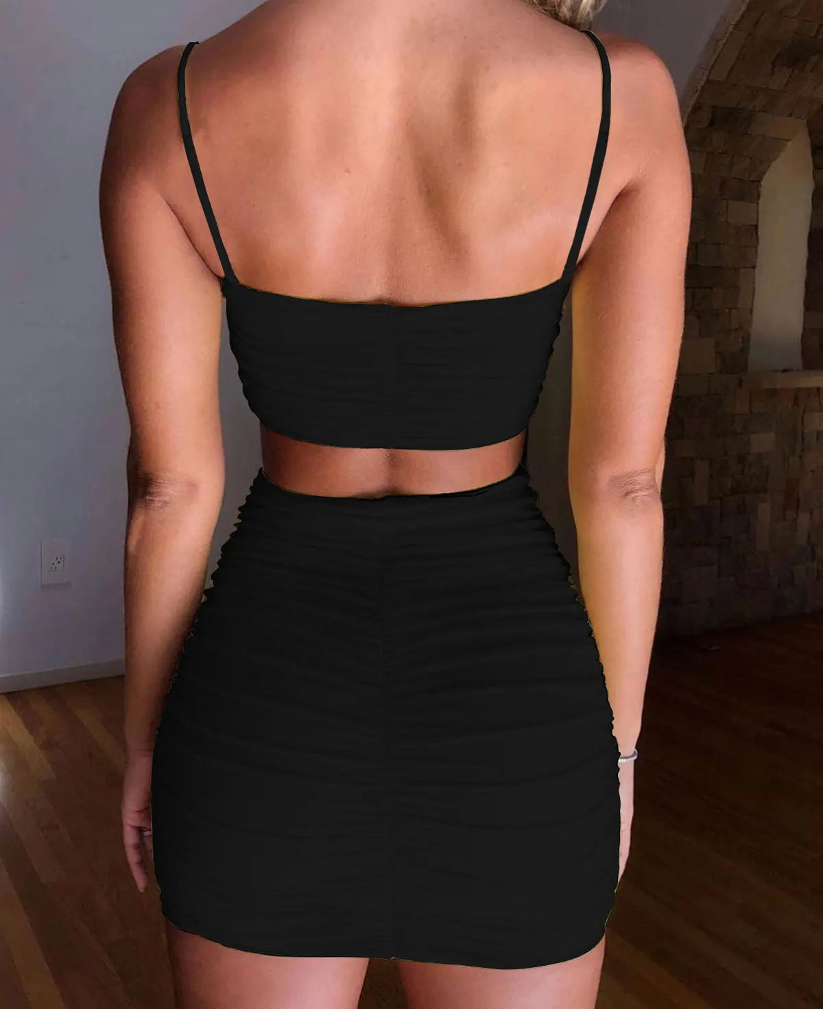 Women's New Sexy Sleeveless Strap Small Tank Top Short Top Fashion Wrinkle Bag Hip Skirt Two Piece Set