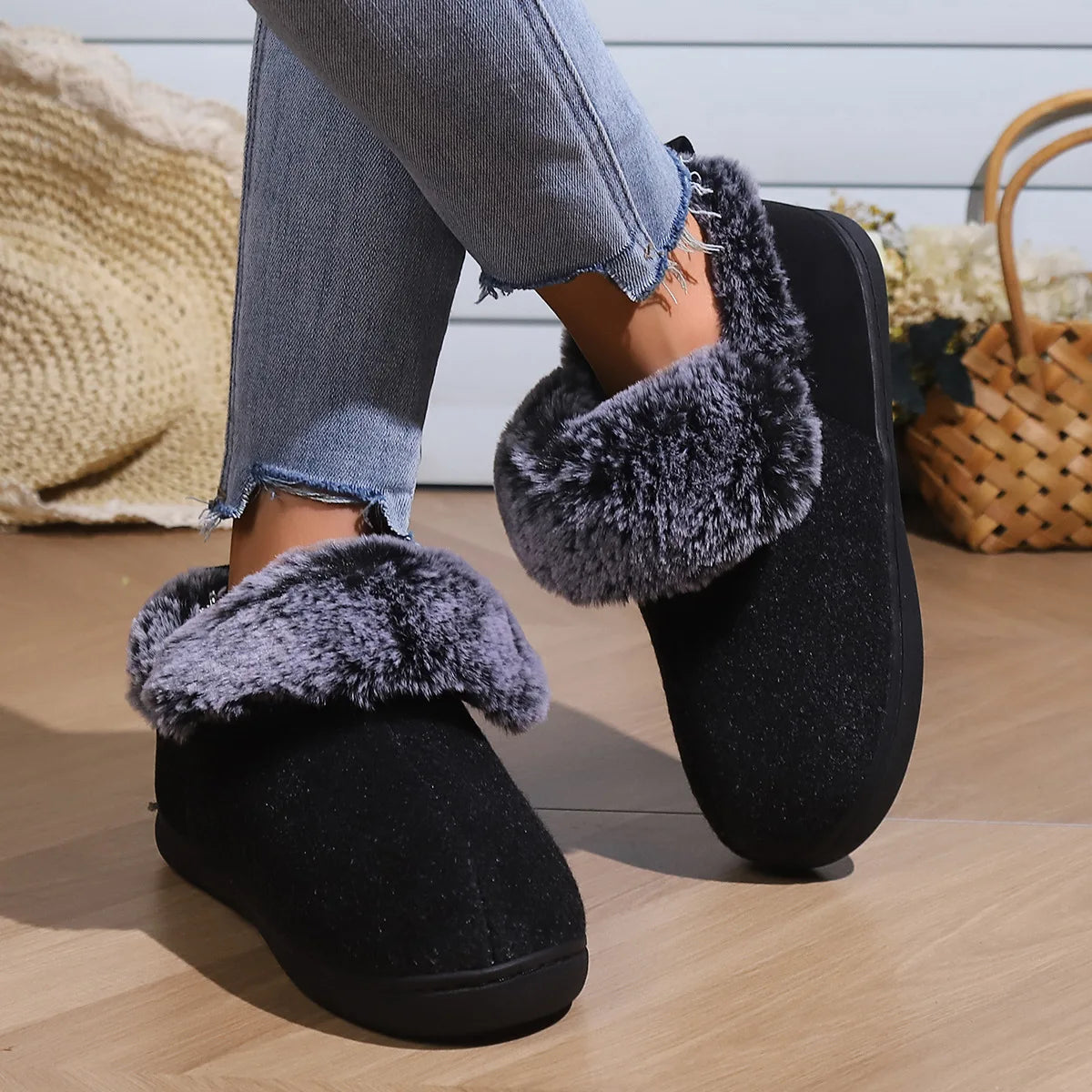Smile Pop New Men Plush Slippers Indoor Fluffy Fur Home Men Slippers Outdoor Warm Closed Soft Non-slip Fuzzy Winter Men Shoes Main image