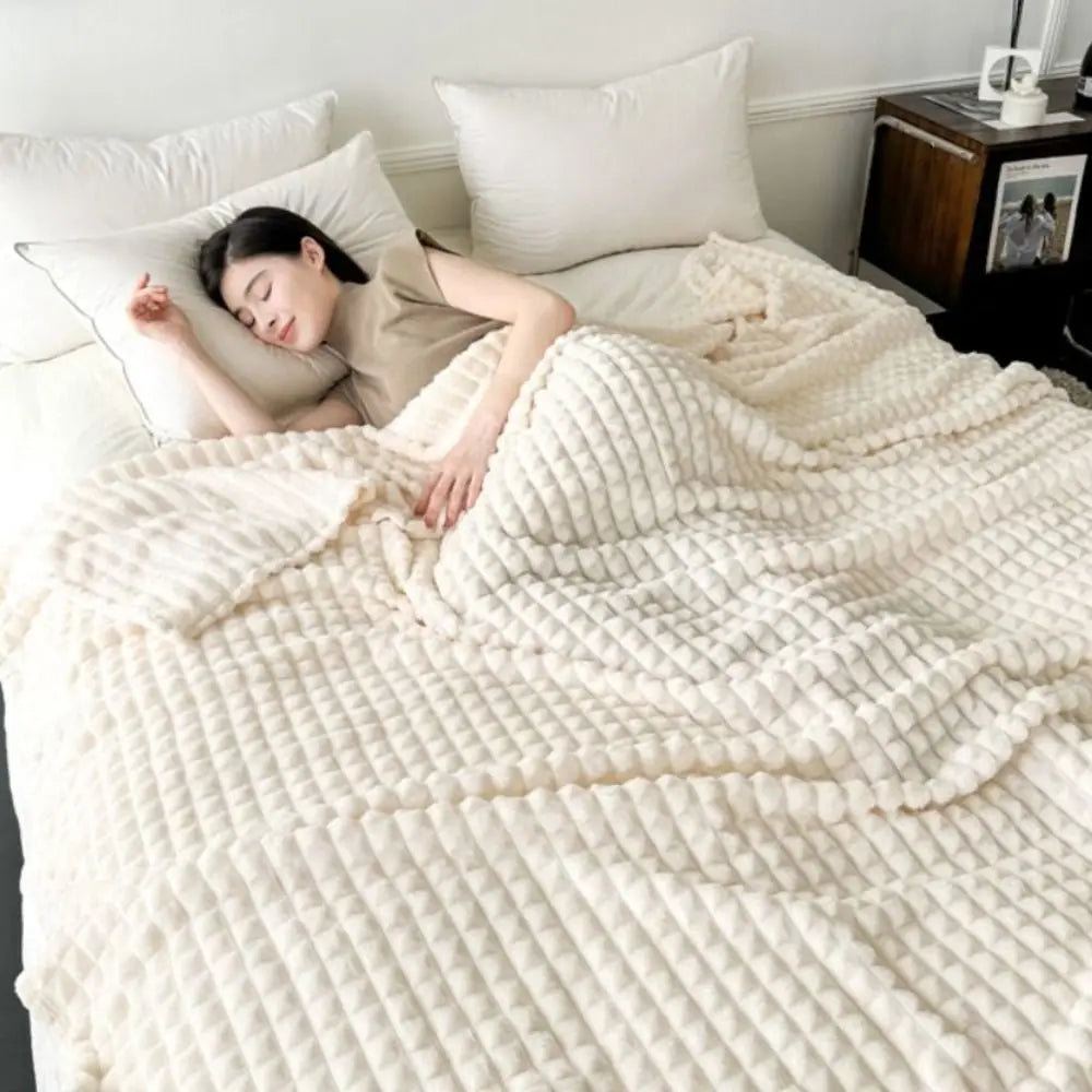 Multifunctional Solid Color Flannel Blanket Comfortable Thickened Sofa Blanket Warm Soft Office Nap Blanket Unisex