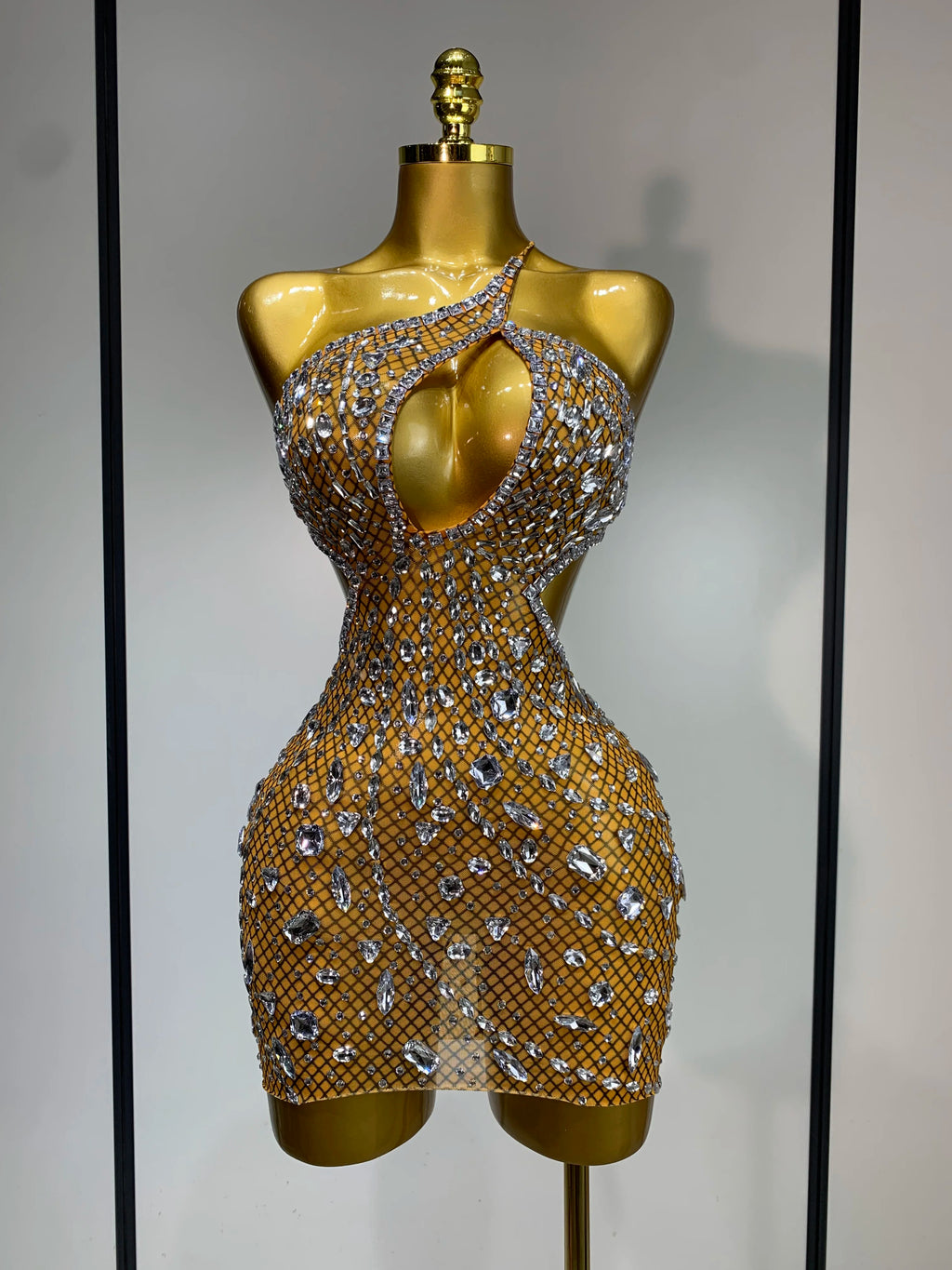 Sexy Sparkly Diamond Backless Short Dress 2026 Women Sleeveless Mesh See Through Evening Birthday Gown Singer Stage Outfit