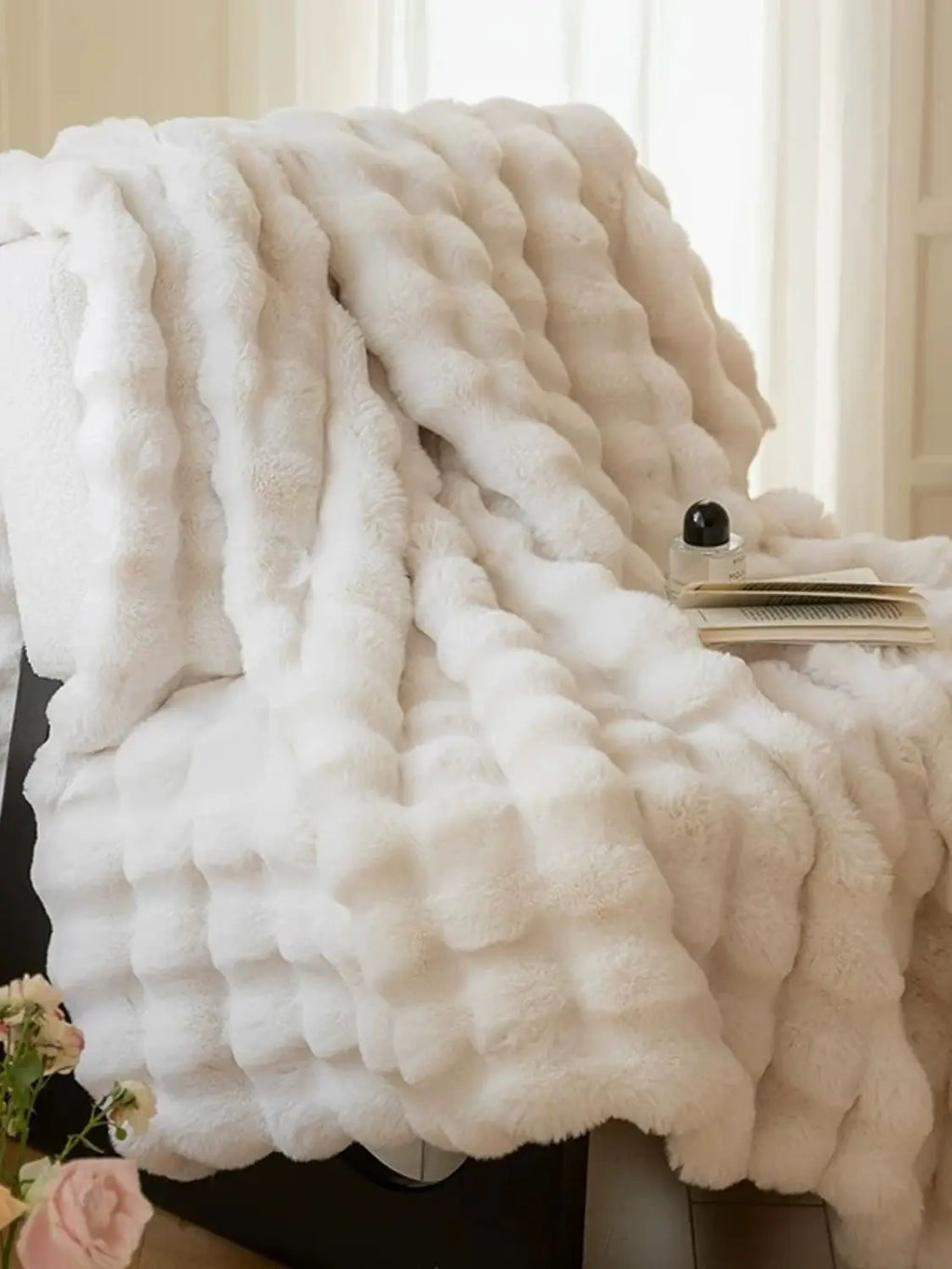 [Cozy|Faux Rabbit] Soft, Warm, 1pc Cozy Faux Rabbit Fleece Blanket | Throw for Bedroom, Guest Room, Living Room, Student Dormito
