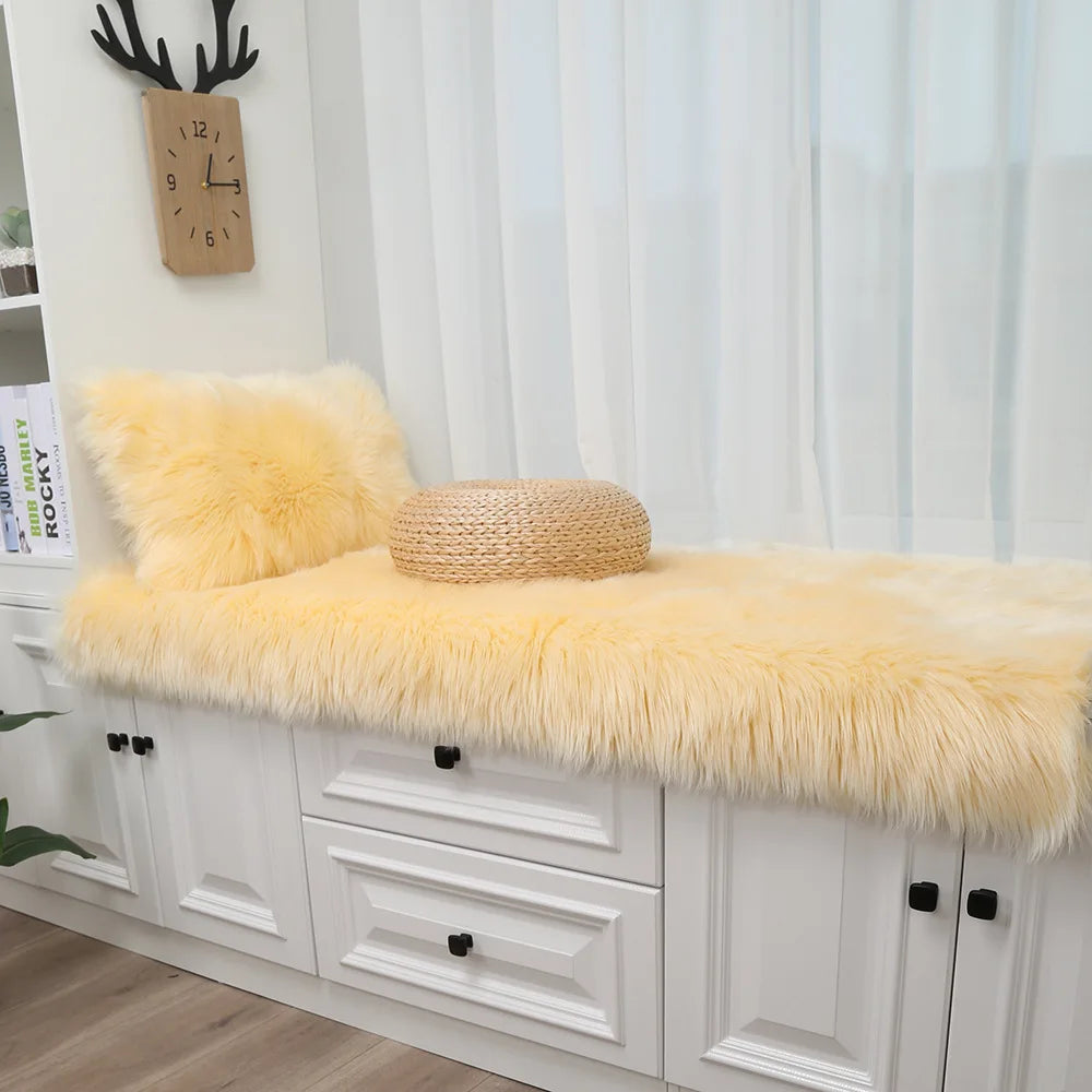 Luxury Faux Sheepskin Carpet Modern Living Room Home Decor Imitation Wool Mat Balcony Window Cushion Kids Bedroom Rug White Gray