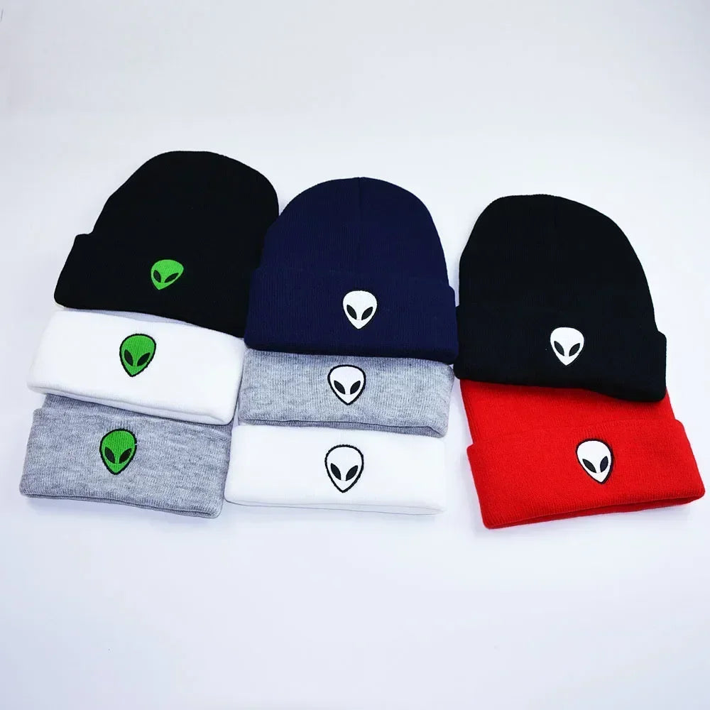 Knitted Beanies Hats Lovely Alien Ghost Skull Embroidery Cap for Autumn Winter Men Cap Warm Melon Cap Street Head Women Gifts