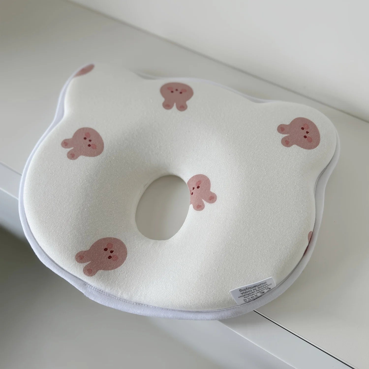 Creative cute wind pet pillow, puppy kitten pillow, pet supplies pillow, super high rebound soft pillow