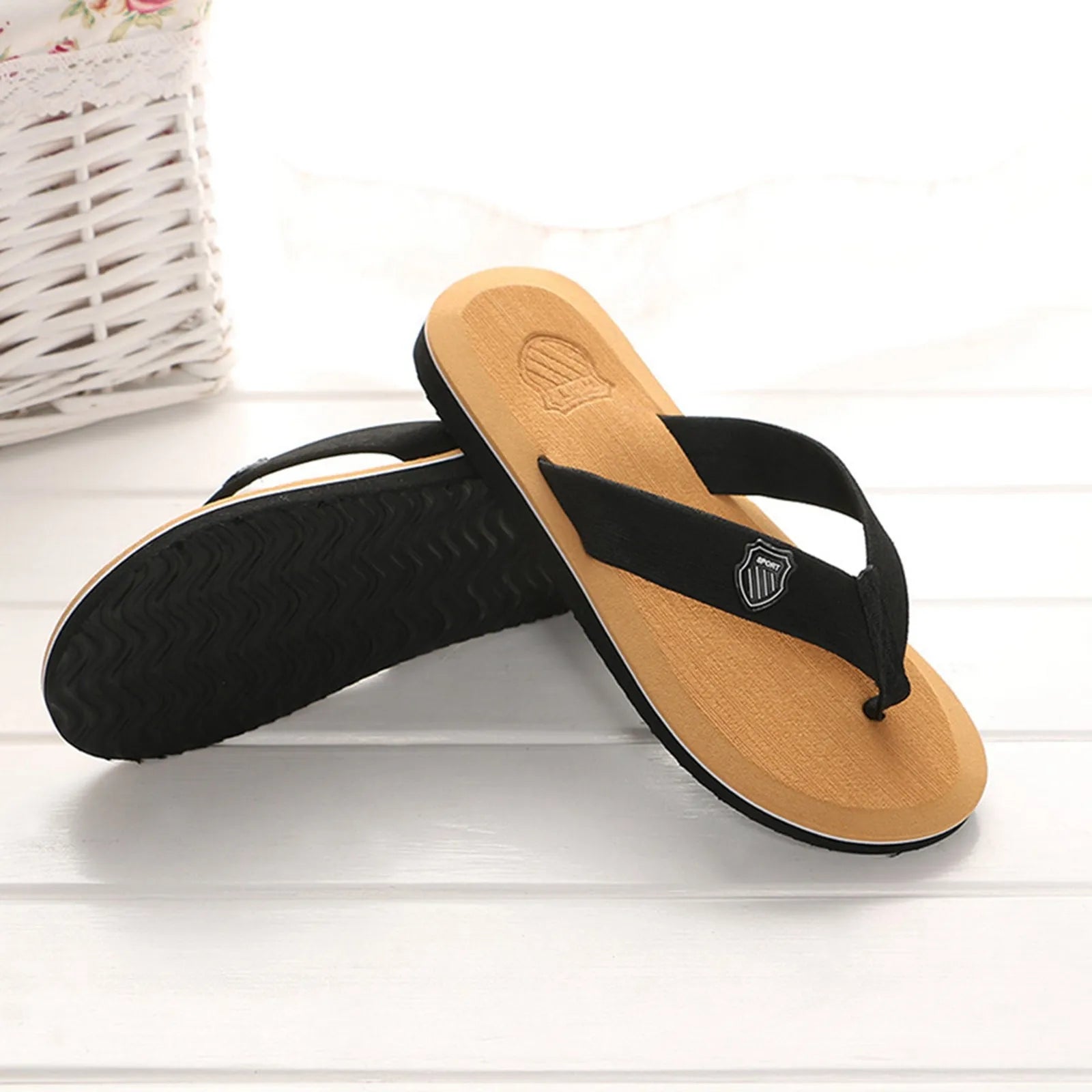 Men'S Flip Flops Simple Men'S Flip Flops Lightweight Casual Slippers Non-Slip Clip Foot Beach Vacation Seaside Play Comfortable Main image