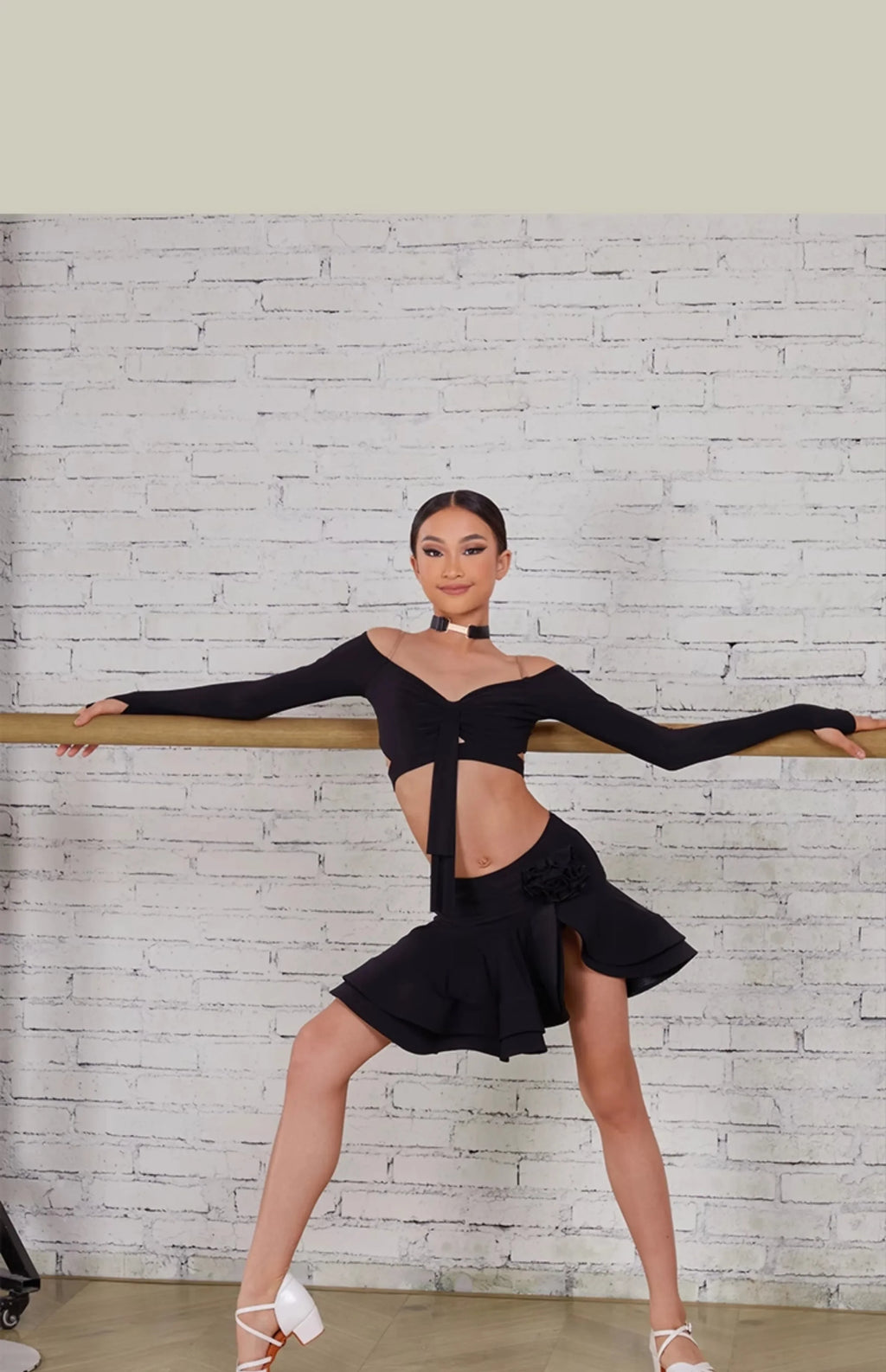 Latin Dance set Clothes Girls Long SLeeves Short Top Skirt Cha cha samba Performance Competition Dress Burgundy Black Dress Kids