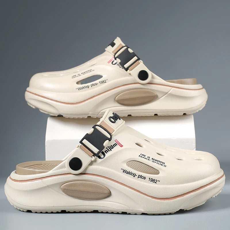 New Classic Summer Clogs Men Slipper Breathable Garden Shoes EVA Outdoor Comforty Beach Slides Home Sandals Antiskid Slippers