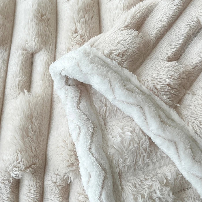 Imitation Rabbit Fur Blankets,Warmth Soft Fleece Velvet Bedspread,Beige Bed Cover Mulitfunctional Travel Drop Shipping 150*200cm