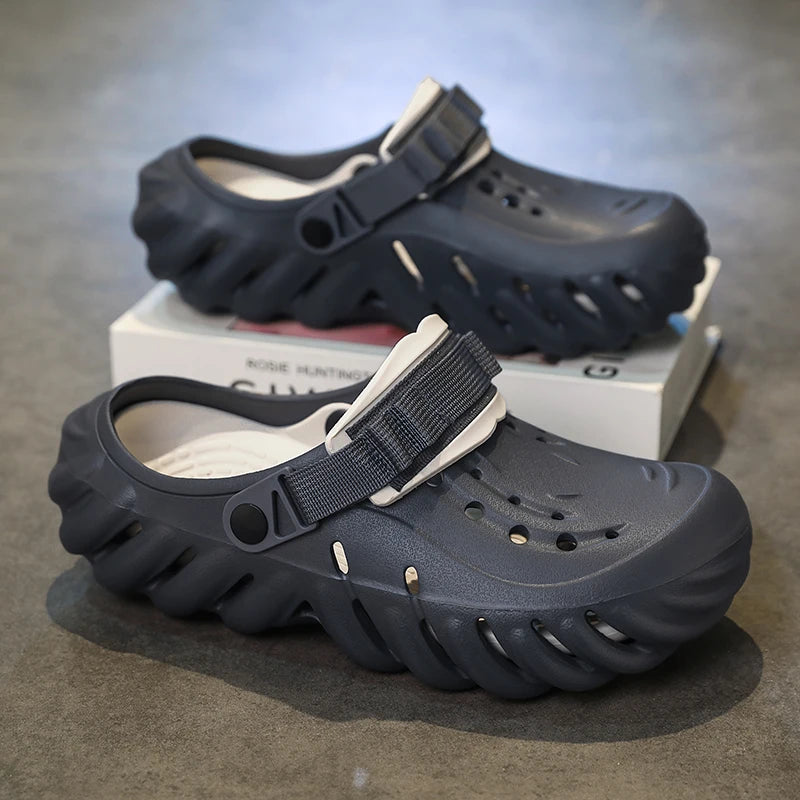 New Men's Fashionable Versatile Sandals Anti Slip and Wear-resistant Shoes Thick Soled Soft Soled Slippers Breathable