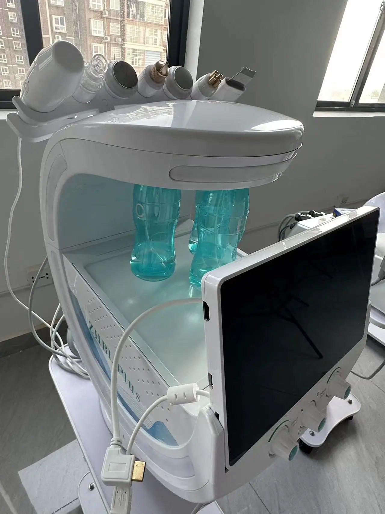 7 in 1 Smart Ice Blue Analyzer Multifunction Facial Machine Diamond Hydra Dermabrasion Facial Aquafacial