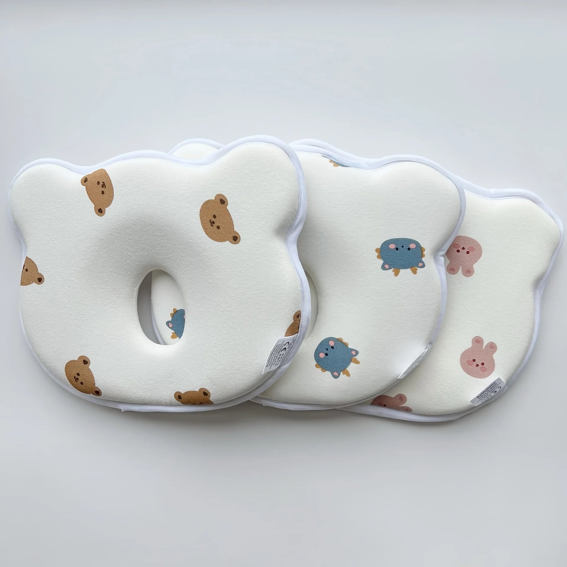 Creative cute wind pet pillow, puppy kitten pillow, pet supplies pillow, super high rebound soft pillow