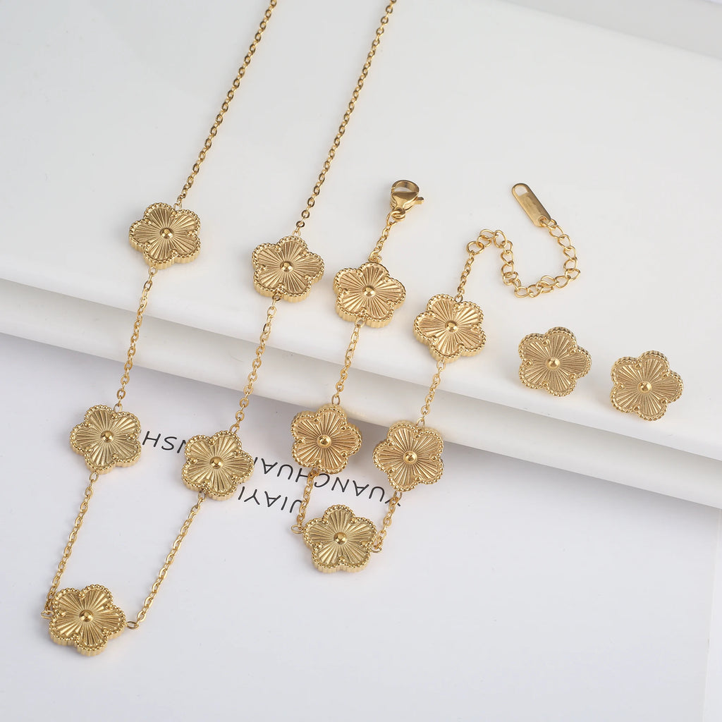 Hot Sale Stainless Steel Laser Five Leaf Flower Petal Adjustable Clover Bracelet Classic for Woman Girl Brand Jewelry Party Gift