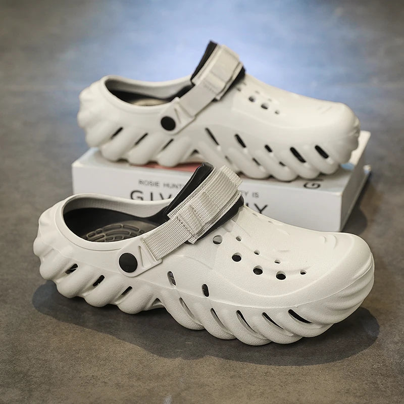 New Men's Fashionable Versatile Sandals Anti Slip and Wear-resistant Shoes Thick Soled Soft Soled Slippers Breathable