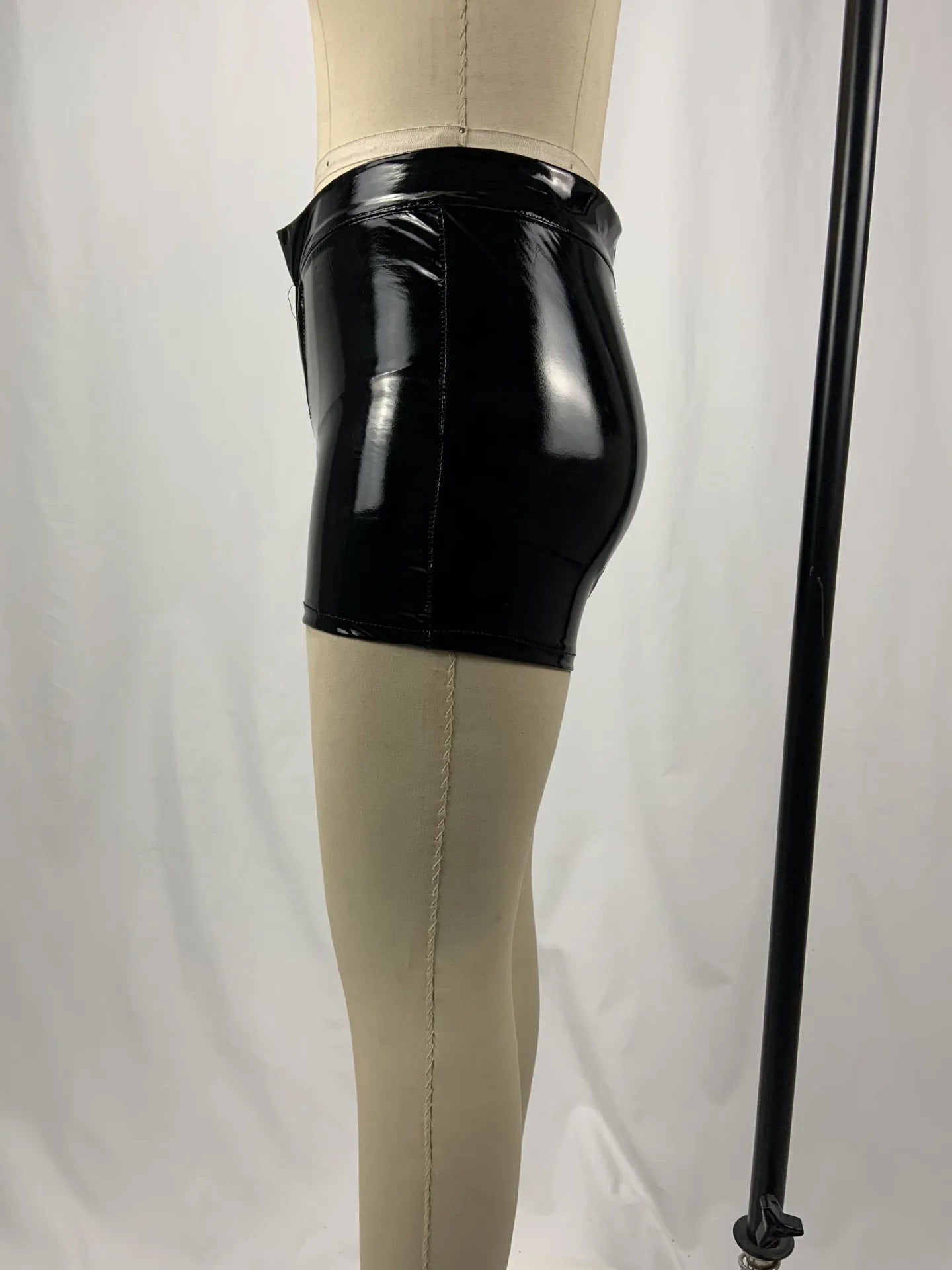 Sexy Nightclub Costumes Shorts Women PU Leather Shorts High Waist Solid Color Button Black Shorts Fashion Summer