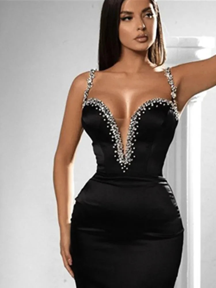 Women's Sexy V Neck Beading Diamonds Black Mini Bodycon Bandage Dresses 2024 Summer Fashion Elegant Evening Cocktail Party Dress