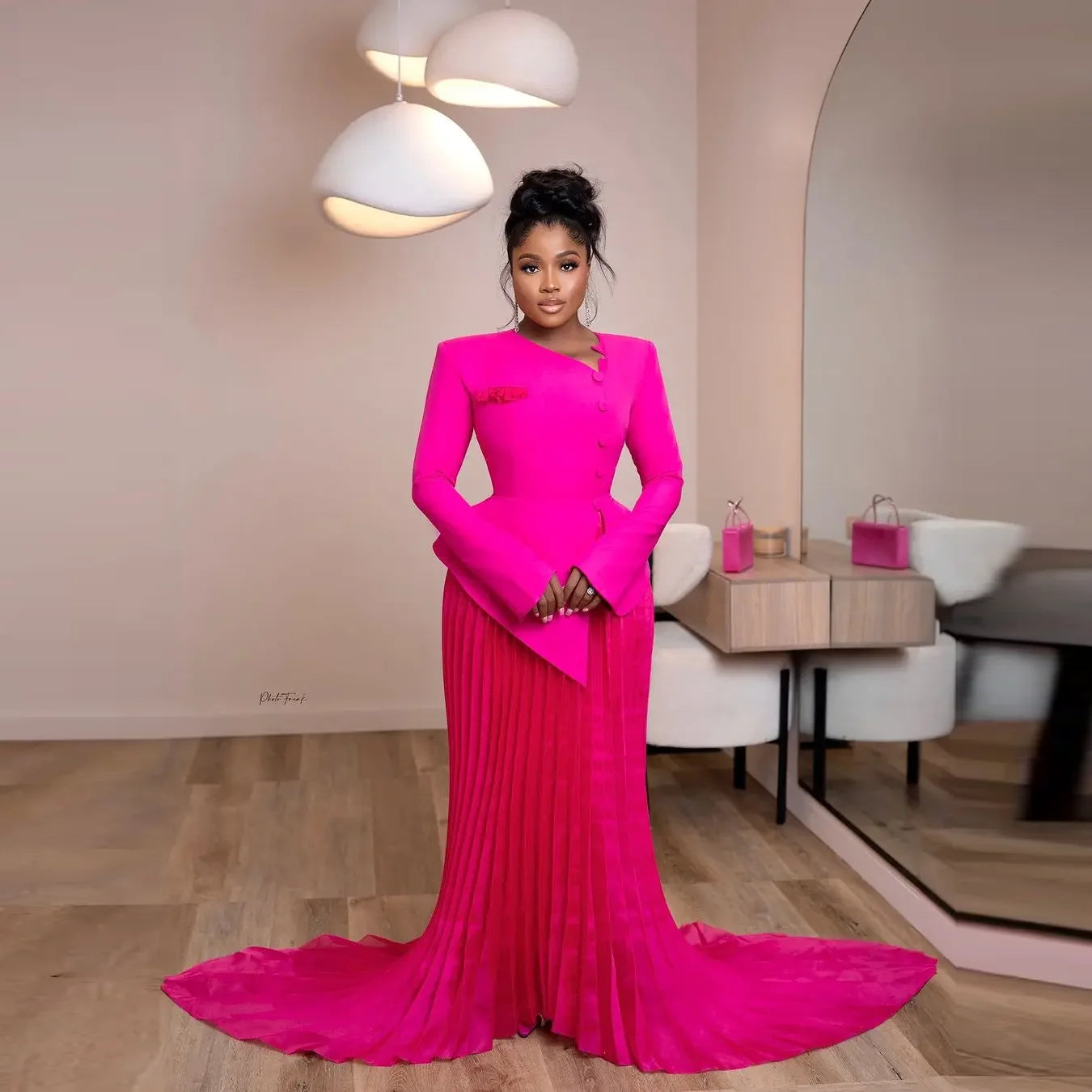 2025 Long Plus Size Peplum Pleated Women Formal Gown With Sleeves Draped Buttons Evening Dreess Elegant Fuchsia Prom Dresses Main image