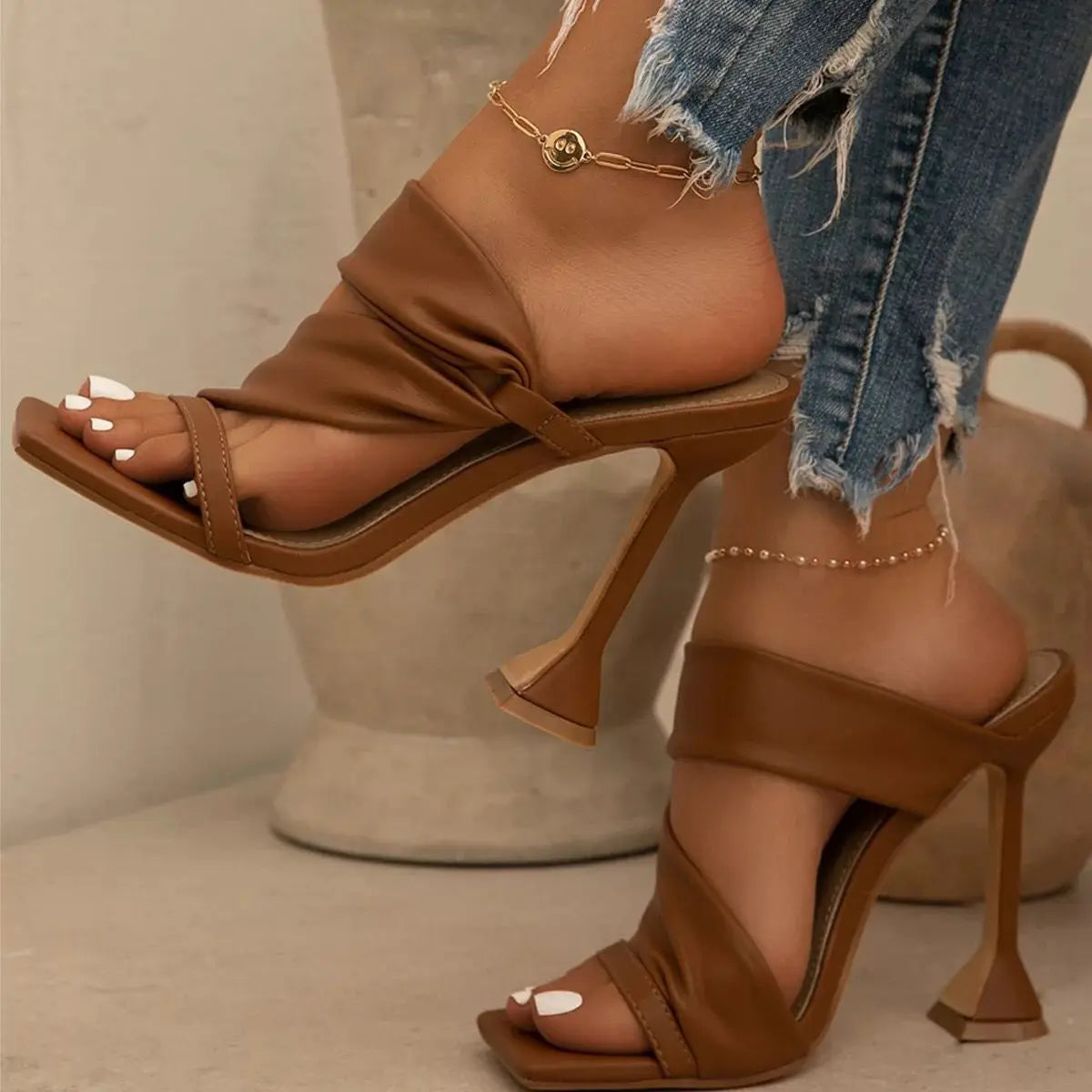 Women's sandals simple high heels fashion slippers casual versatile shoes summer new sexy shoes Europe and America 2024