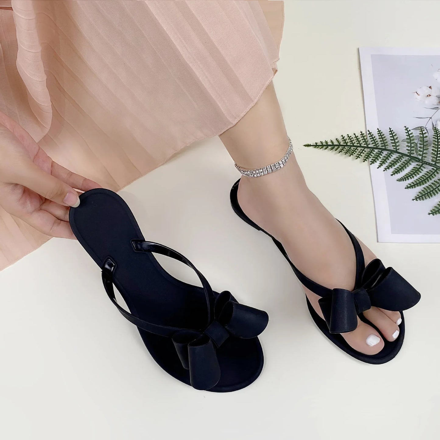 EOFK Summer Jelly Slippers Women Butterfly PVC Sweet Beach Pull On Flat Solid Ladies Versatile Fashion Anti slip Slippers