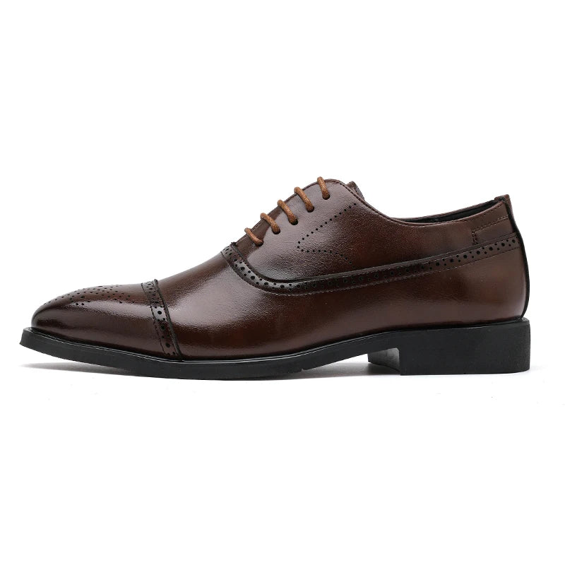 Oxfords Men Shoes Red Sole Fashion Business Casual Party Banquet Daily Retro Carved Lace-up Brogue Dress Shoes