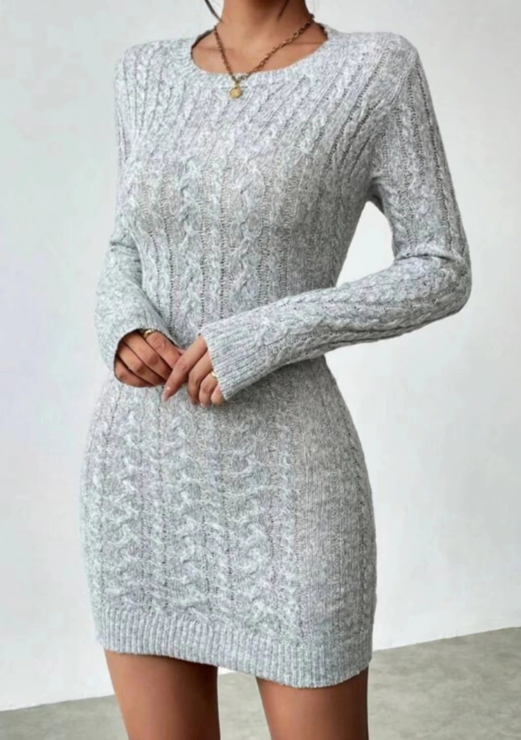 Spice Girl niche temperament slim knit crew neck dress Women's new autumn and winter slim base with short skirt Main image