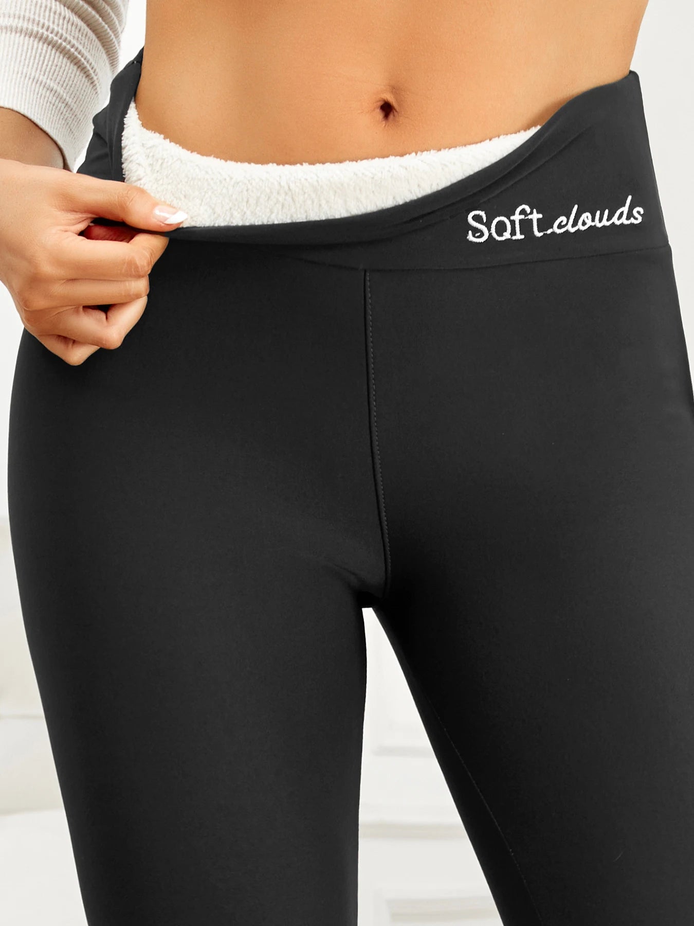 2026 Blue Thick Winter Leggings Women High Waist Warm Fashion Outdoors Leggings Women Autumn Velvet 200G Pants Classic Embroide