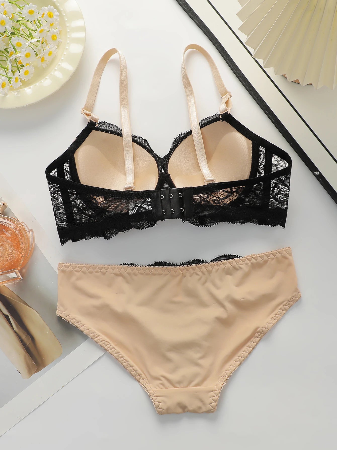 Women's sexy embroidered lace lingerie set with steel ring gathering push up daily casual close fitting bra set B2076 Secondary image