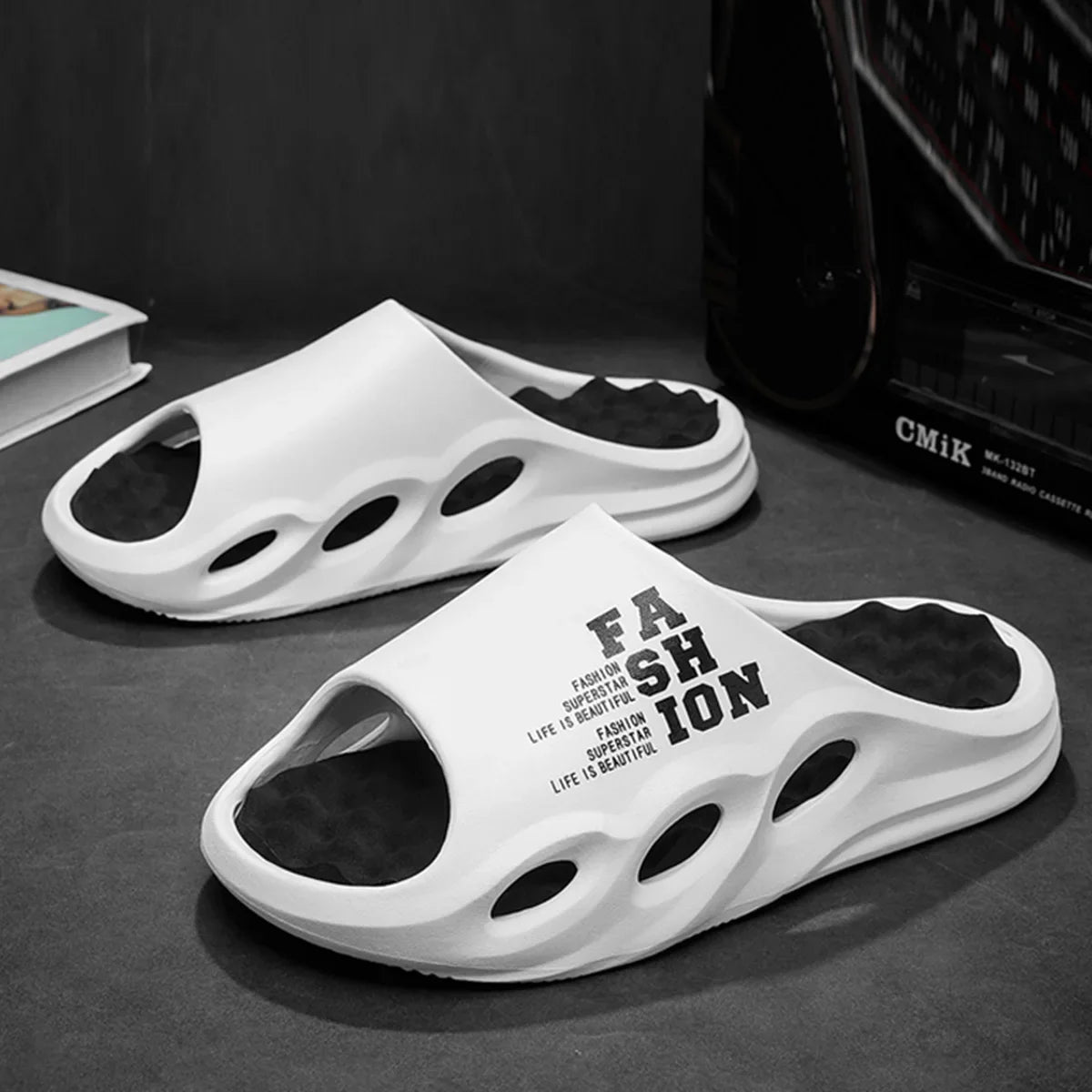 Men Fashion Massage Slippers Indoor/Outdoor Sandals Beach Flip Flop Thick Sole Male Slides Summer Non-Slip Men Shower Slippers